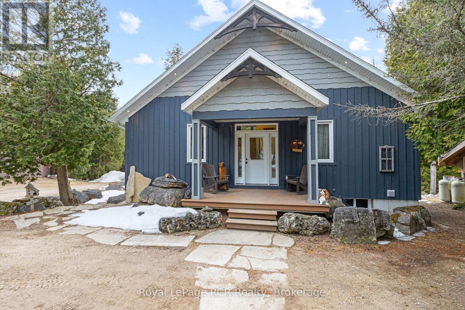 












19 REDGATE RD ROAD E

,
South Bruce Peninsula,




Ontario
N0H2T0

