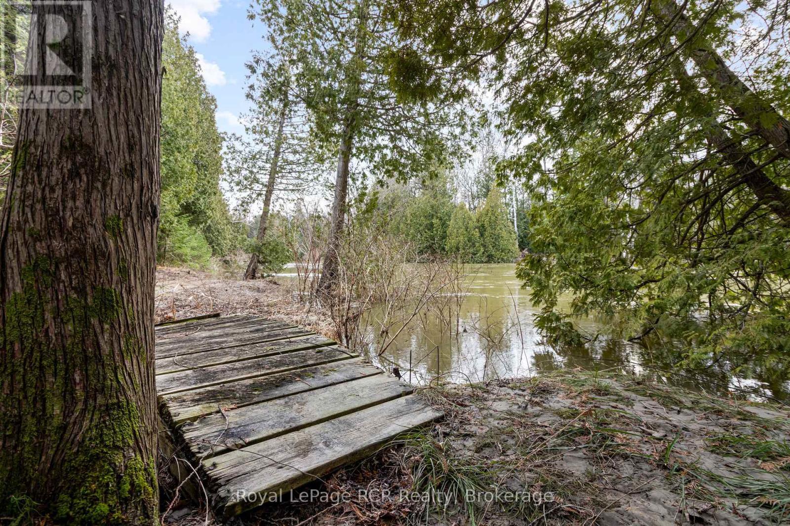 












19 REDGATE RD ROAD E

,
South Bruce Peninsula,




Ontario
N0H2T0

