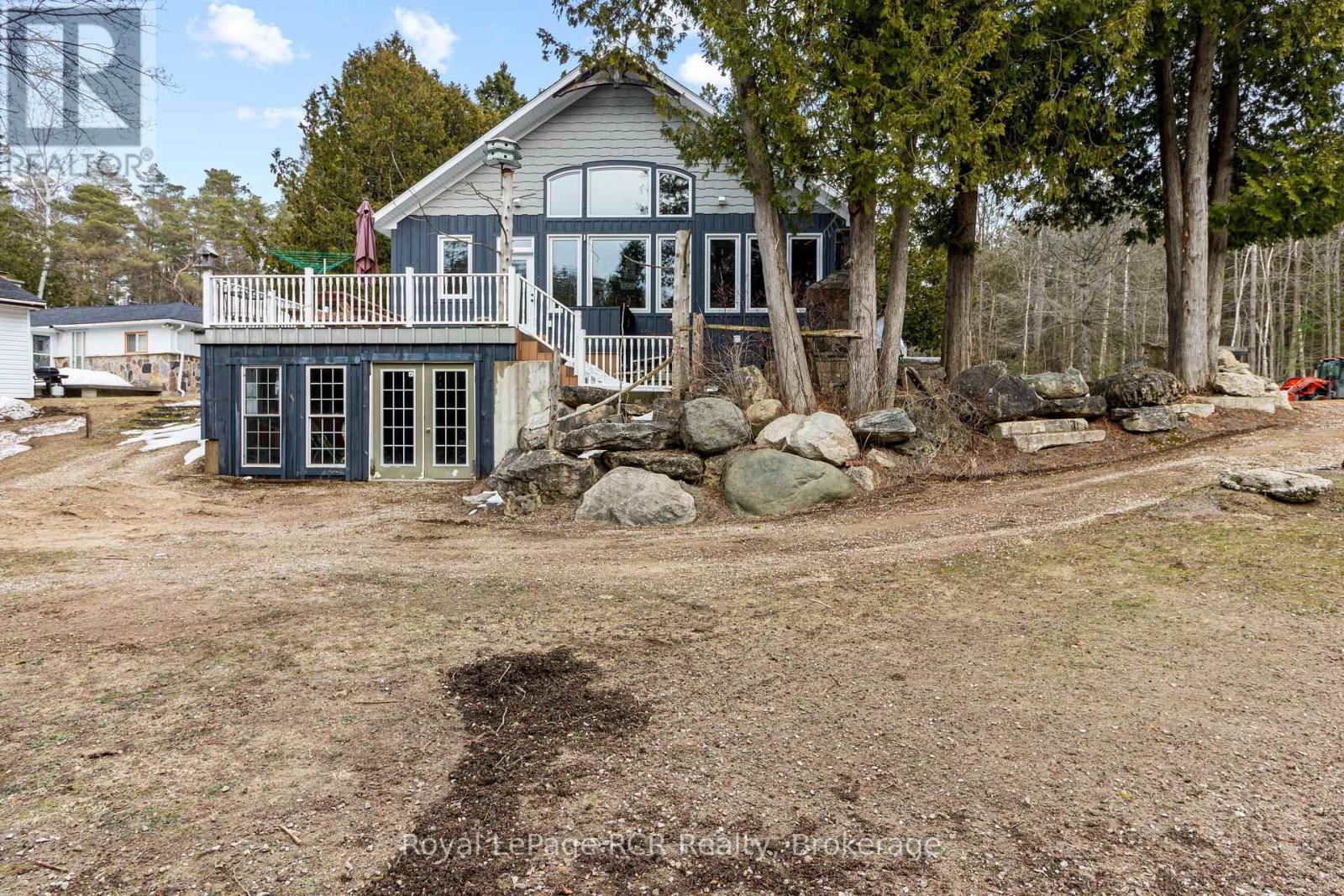 












19 REDGATE RD ROAD E

,
South Bruce Peninsula,




Ontario
N0H2T0

