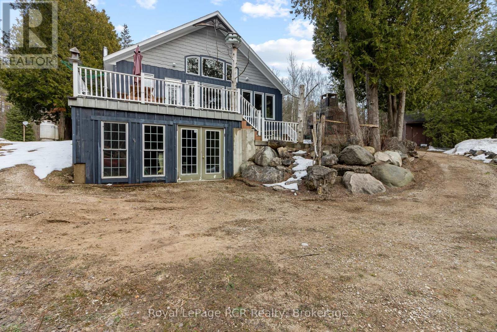 












19 REDGATE RD ROAD E

,
South Bruce Peninsula,




Ontario
N0H2T0

