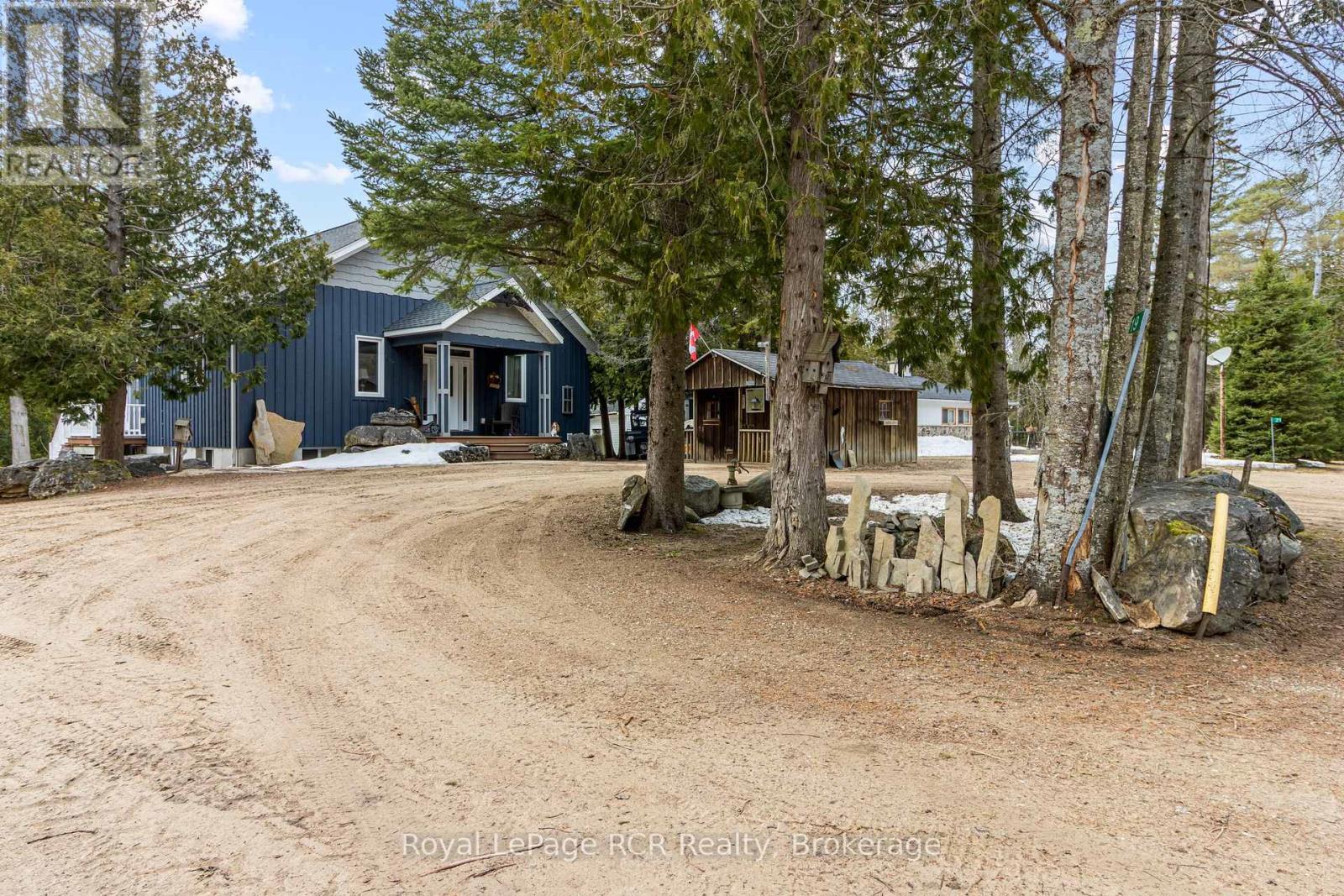 












19 REDGATE RD ROAD E

,
South Bruce Peninsula,




Ontario
N0H2T0

