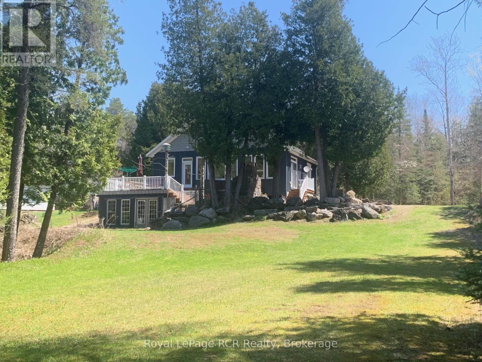 












19 REDGATE RD ROAD E

,
South Bruce Peninsula,




Ontario
N0H2T0

