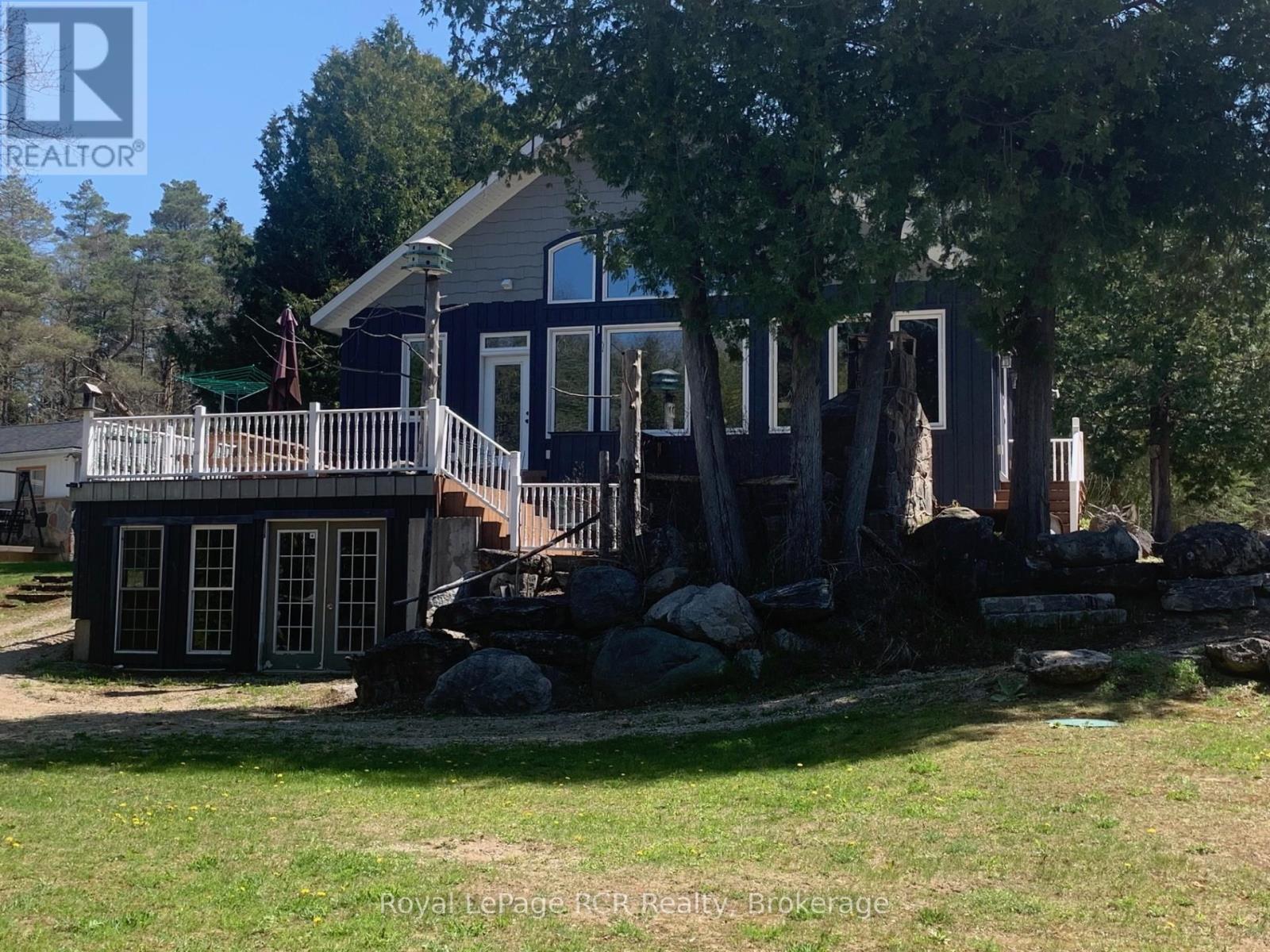 












19 REDGATE RD ROAD E

,
South Bruce Peninsula,




Ontario
N0H2T0

