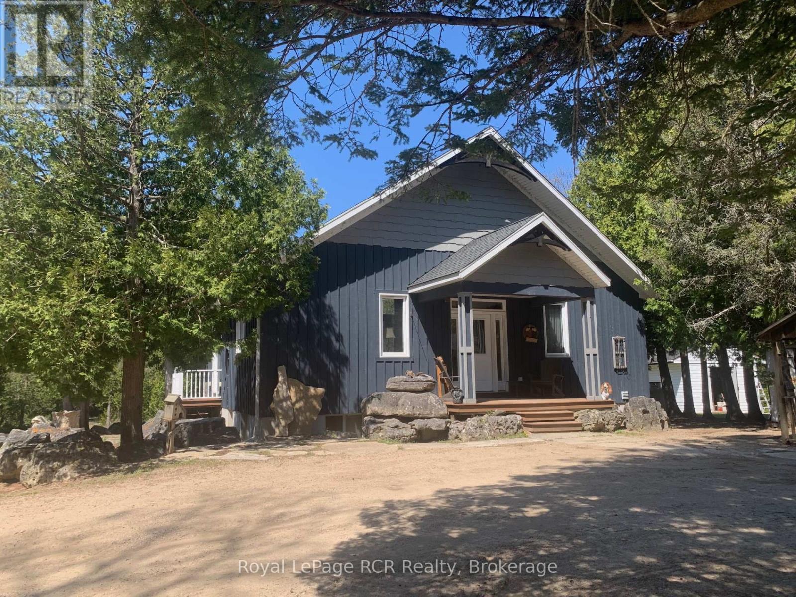 












19 REDGATE RD ROAD E

,
South Bruce Peninsula,




Ontario
N0H2T0

