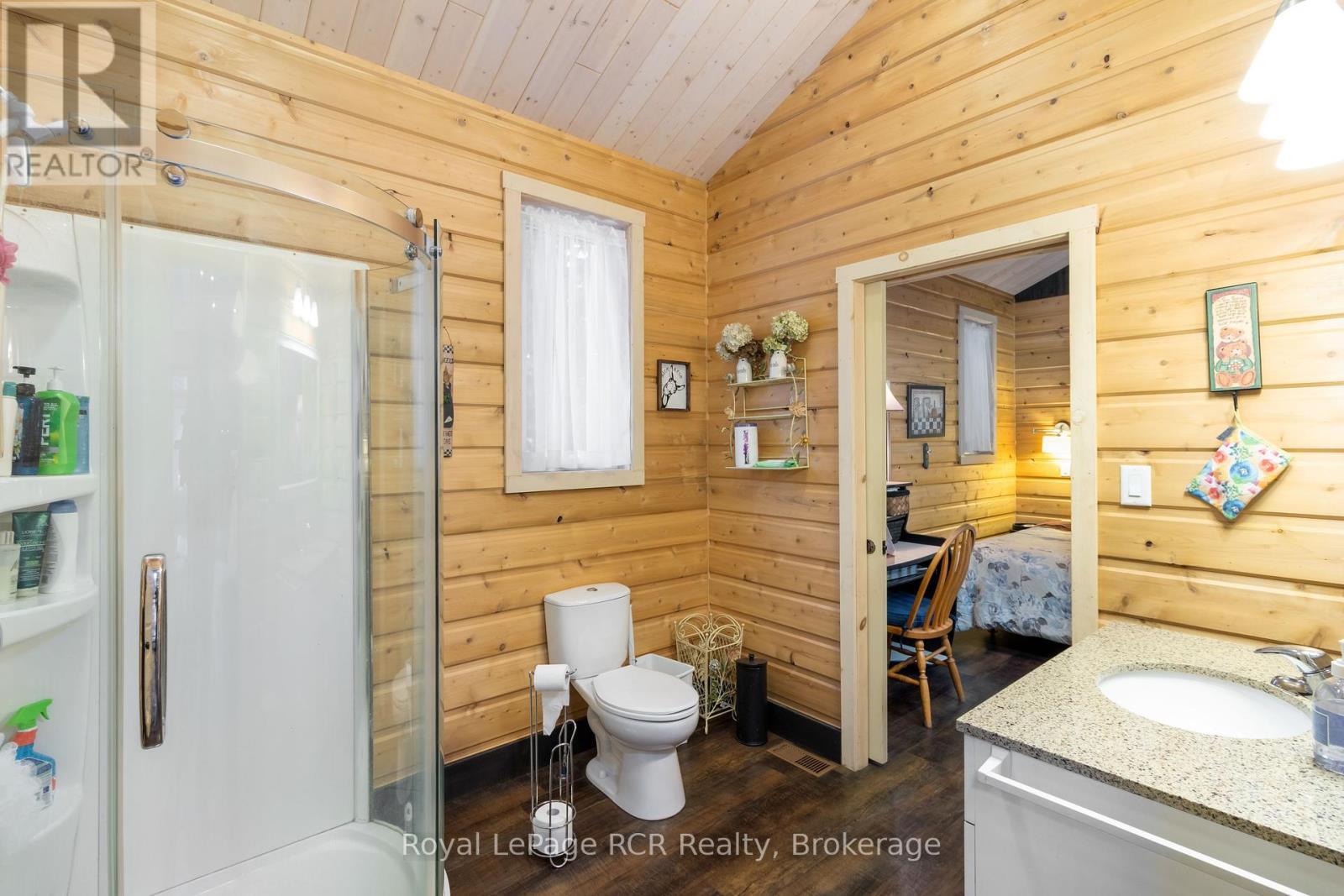 












19 REDGATE RD ROAD E

,
South Bruce Peninsula,




Ontario
N0H2T0

