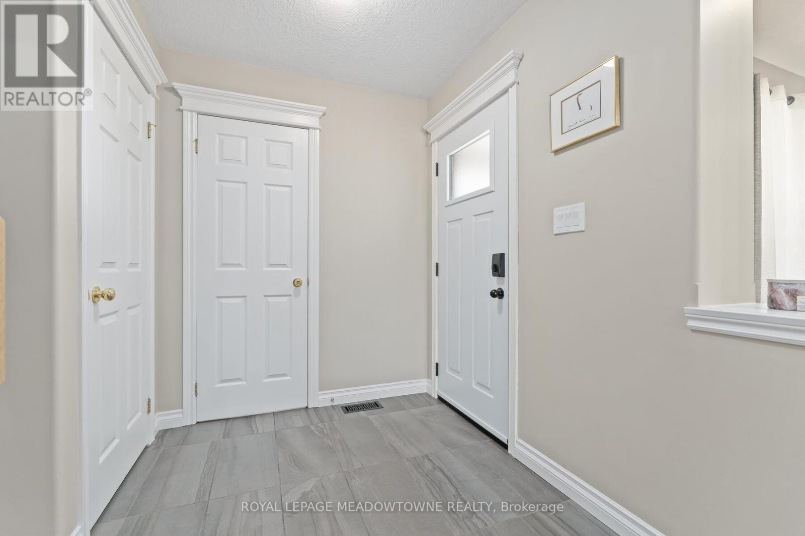 












239 JOLLIFFE AVENUE

,
Guelph/Eramosa,




Ontario
N0B2K0

