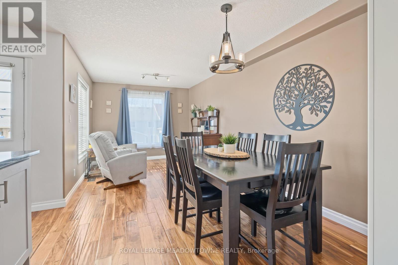 












239 JOLLIFFE AVENUE

,
Guelph/Eramosa,




Ontario
N0B2K0

