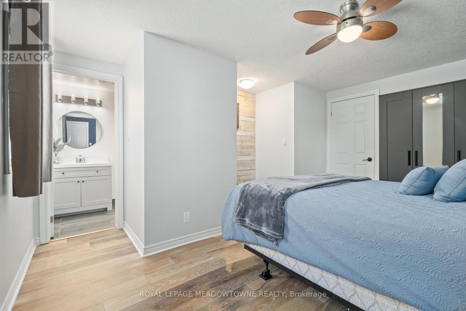 












239 JOLLIFFE AVENUE

,
Guelph/Eramosa,




Ontario
N0B2K0


