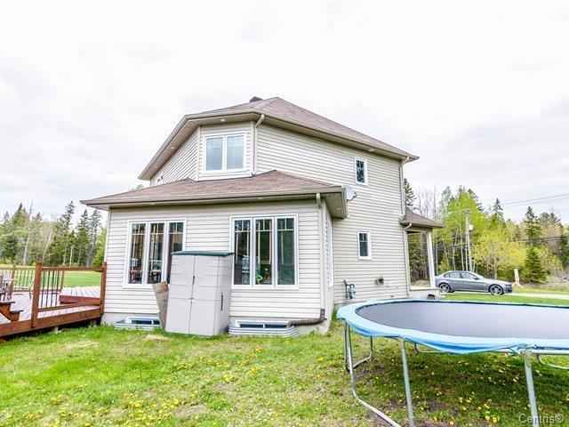 









1175


Boul. Labrosse

,
Gatineau (Gatineau),




QC
J8R2G8

