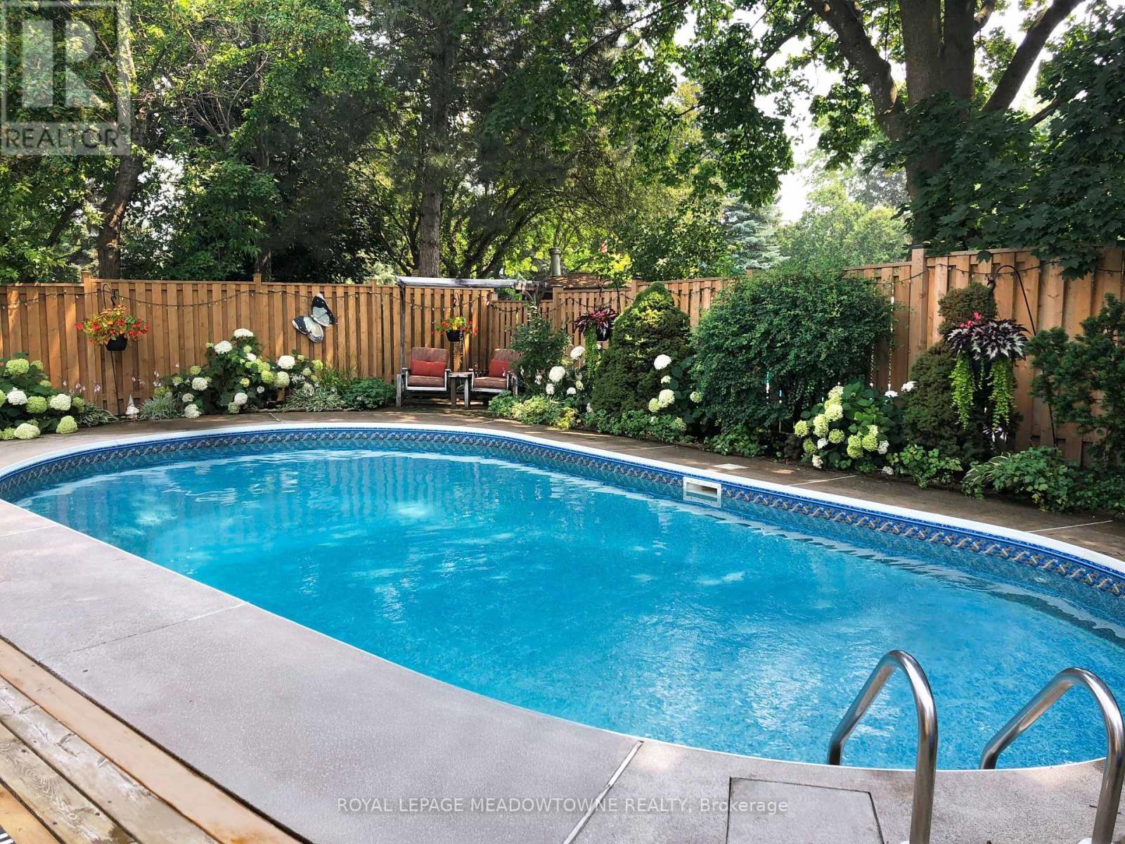 












41 STEEN DRIVE

,
Mississauga,




Ontario
L5N2V3

