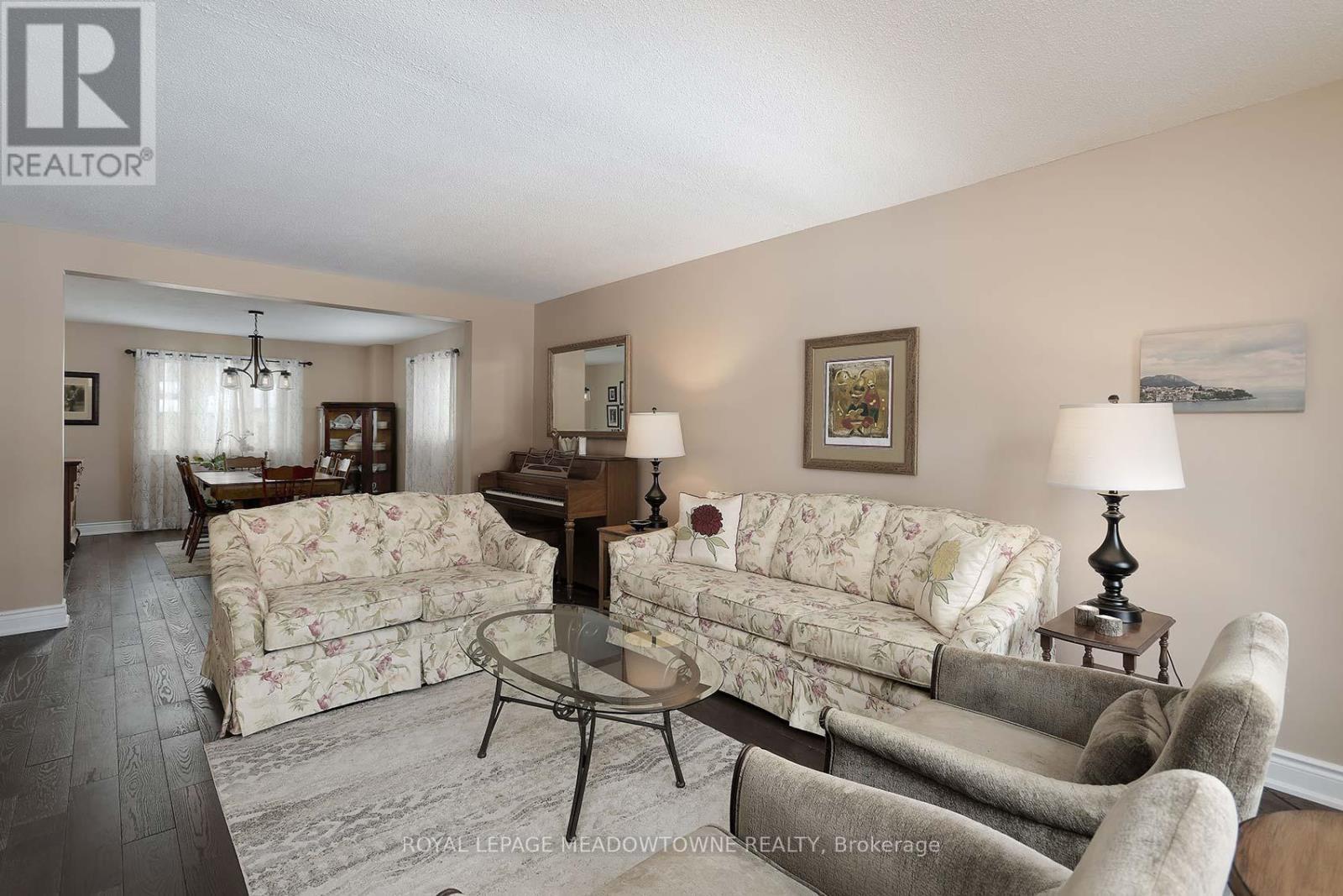 












41 STEEN DRIVE

,
Mississauga,




Ontario
L5N2V3

