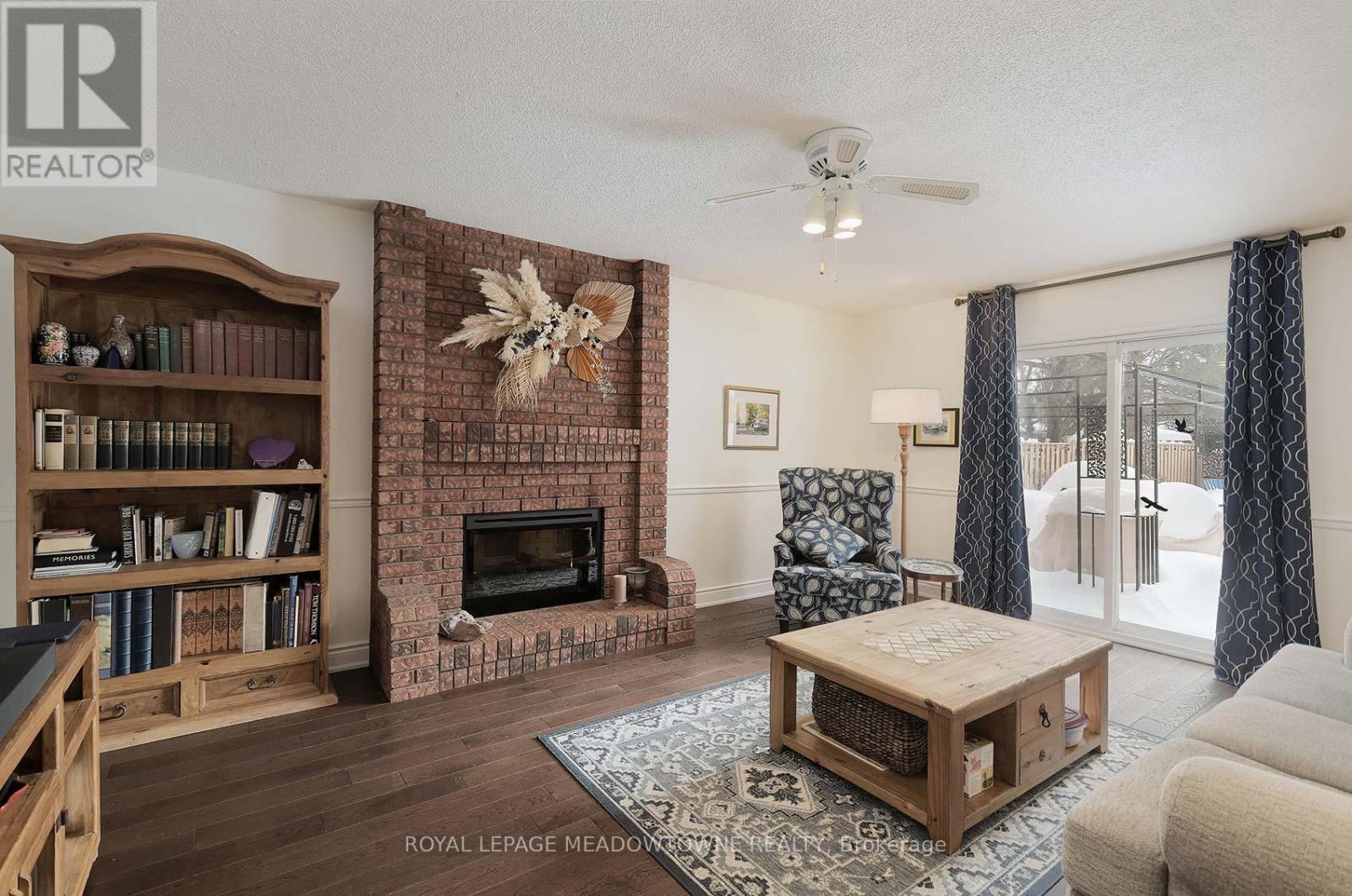 












41 STEEN DRIVE

,
Mississauga,




Ontario
L5N2V3

