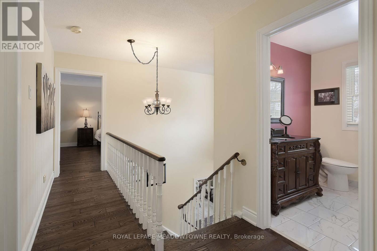 












41 STEEN DRIVE

,
Mississauga,




Ontario
L5N2V3

