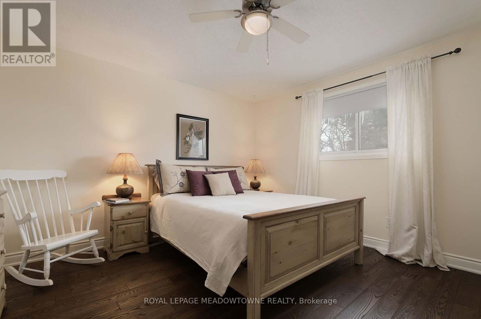












41 STEEN DRIVE

,
Mississauga,




Ontario
L5N2V3

