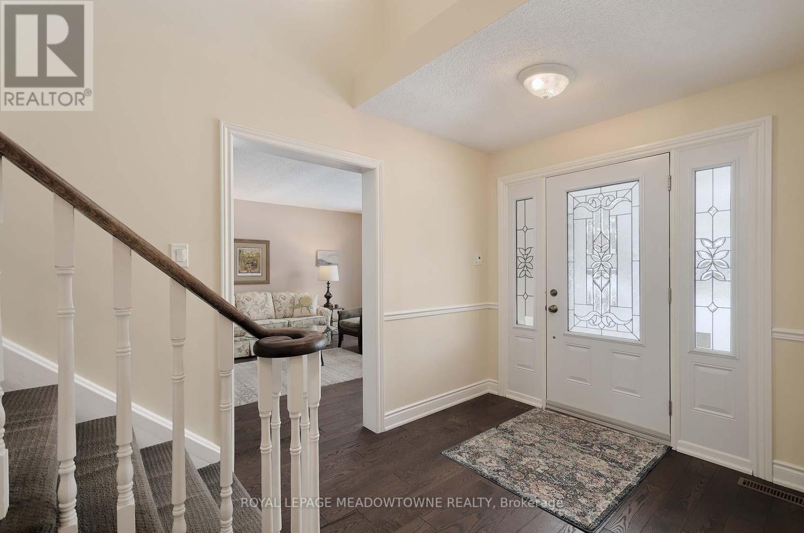 












41 STEEN DRIVE

,
Mississauga,




Ontario
L5N2V3

