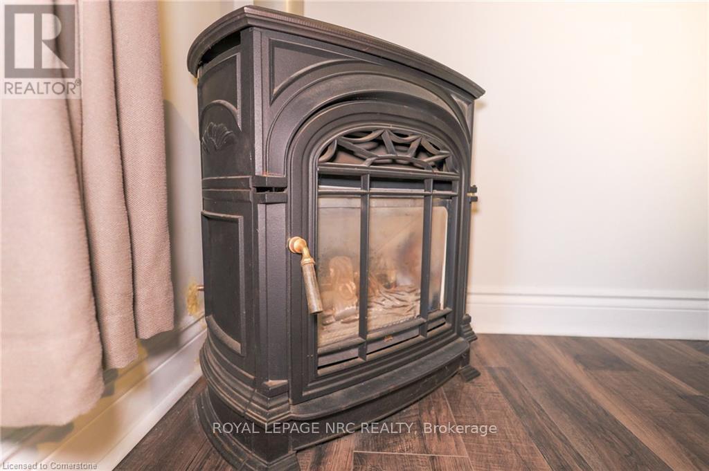 












11 PERRY STREET

,
St. Catharines,




Ontario
L2R1K7

