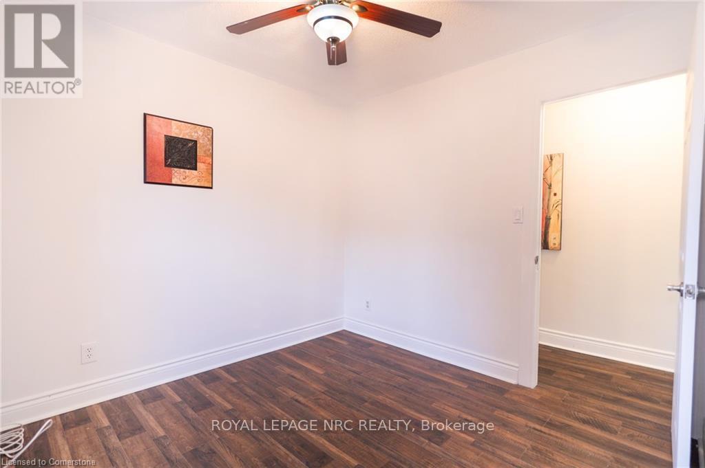 












11 PERRY STREET

,
St. Catharines,




Ontario
L2R1K7

