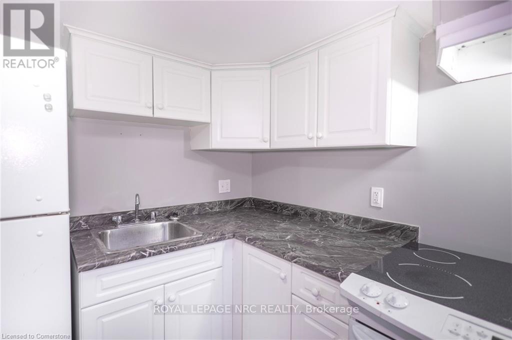 












11 PERRY STREET

,
St. Catharines,




Ontario
L2R1K7

