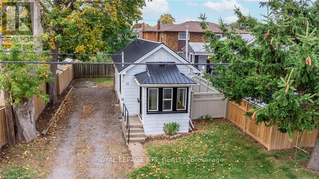 












11 PERRY STREET

,
St. Catharines,




Ontario
L2R1K7

