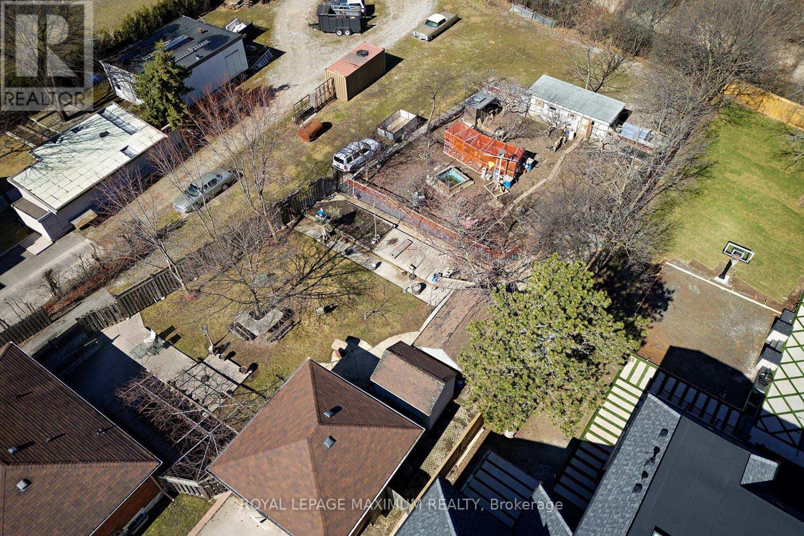 












149 LEIGHLAND AVENUE

,
Oakville,




Ontario
L6H1B3

