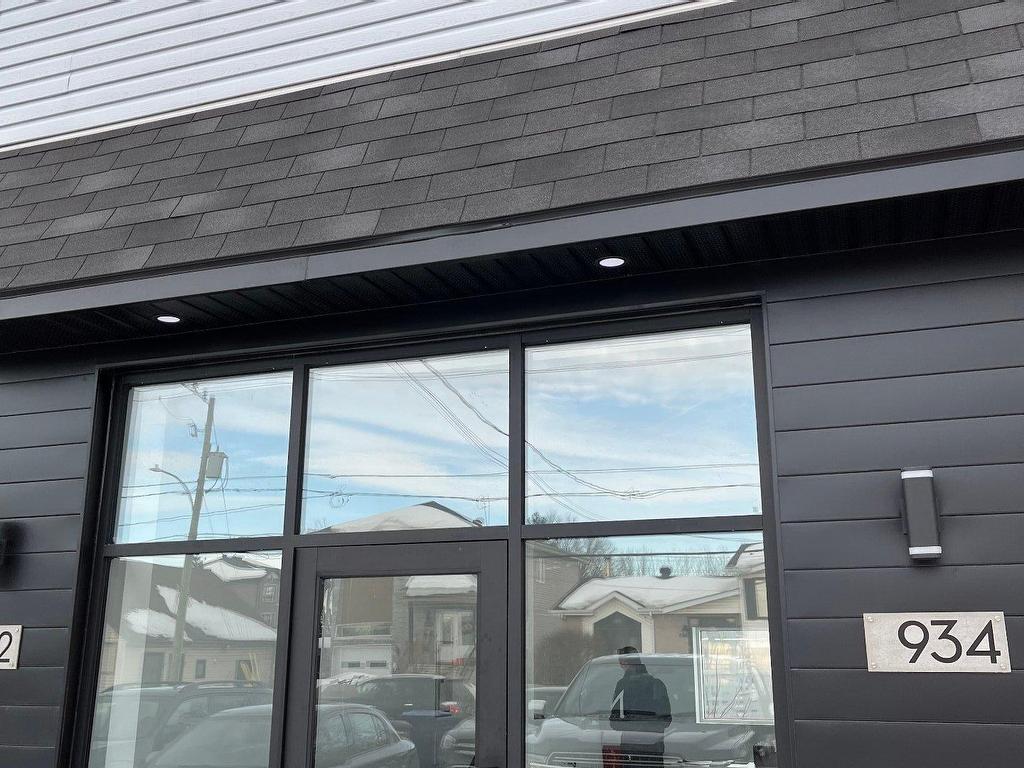 









934


Mtée Champagne

,
Laval (Sainte-Dorothée),




QC
H7X3V4

