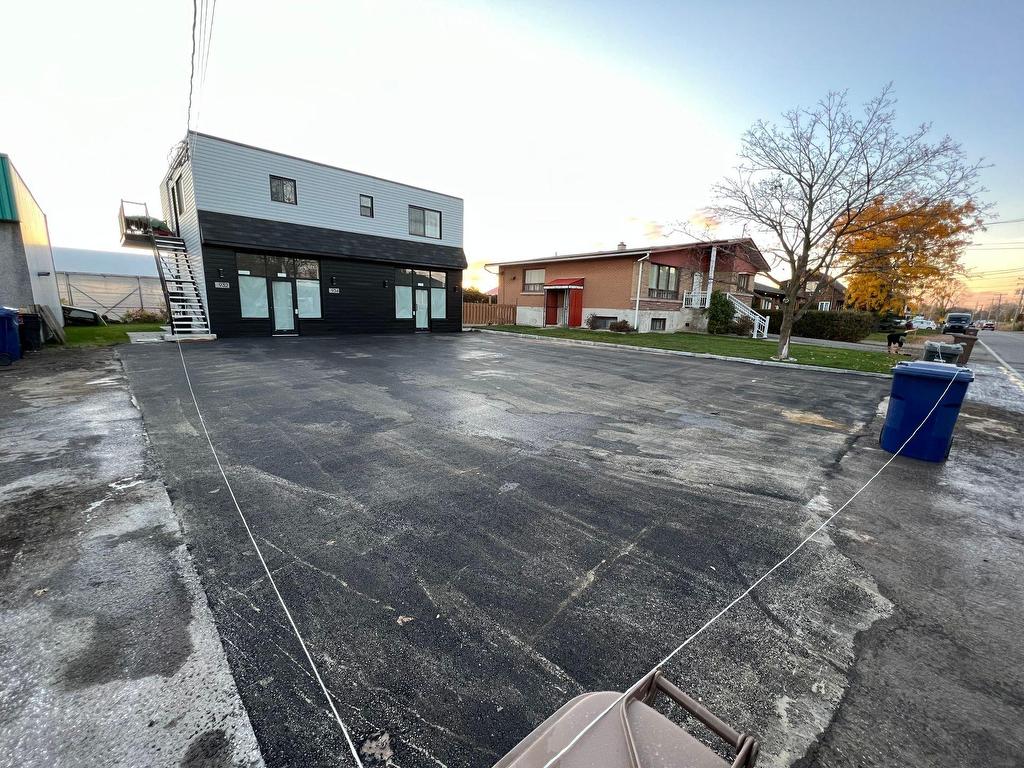 









934


Mtée Champagne

,
Laval (Sainte-Dorothée),




QC
H7X3V4

