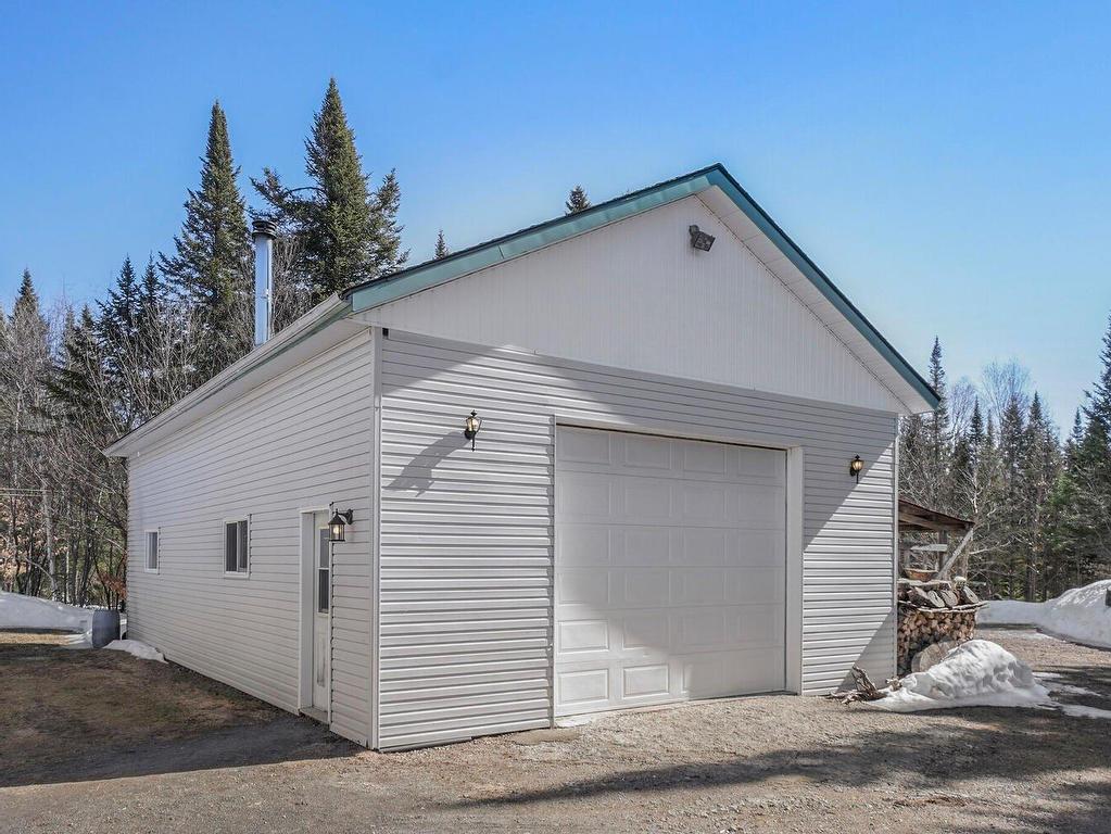 









127


Ch. du Plateau

,
Lantier,




QC
J0T1V0

