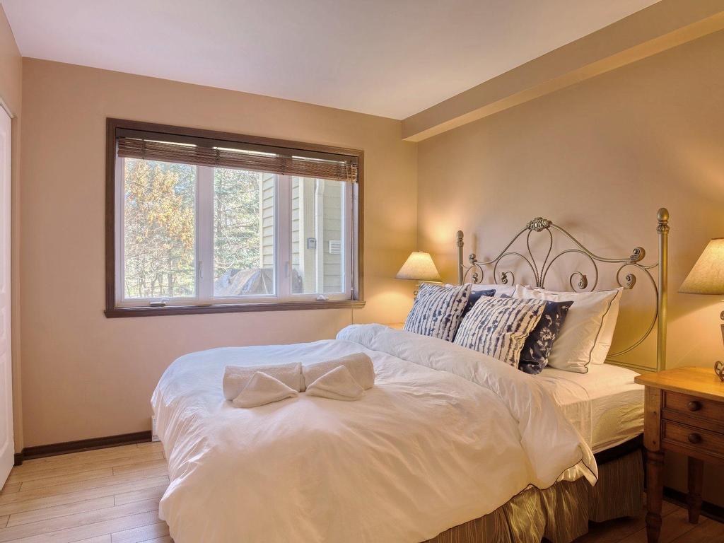 









1691


Ch. du Golf

,
Mont-Tremblant,




QC
J8E2K6

