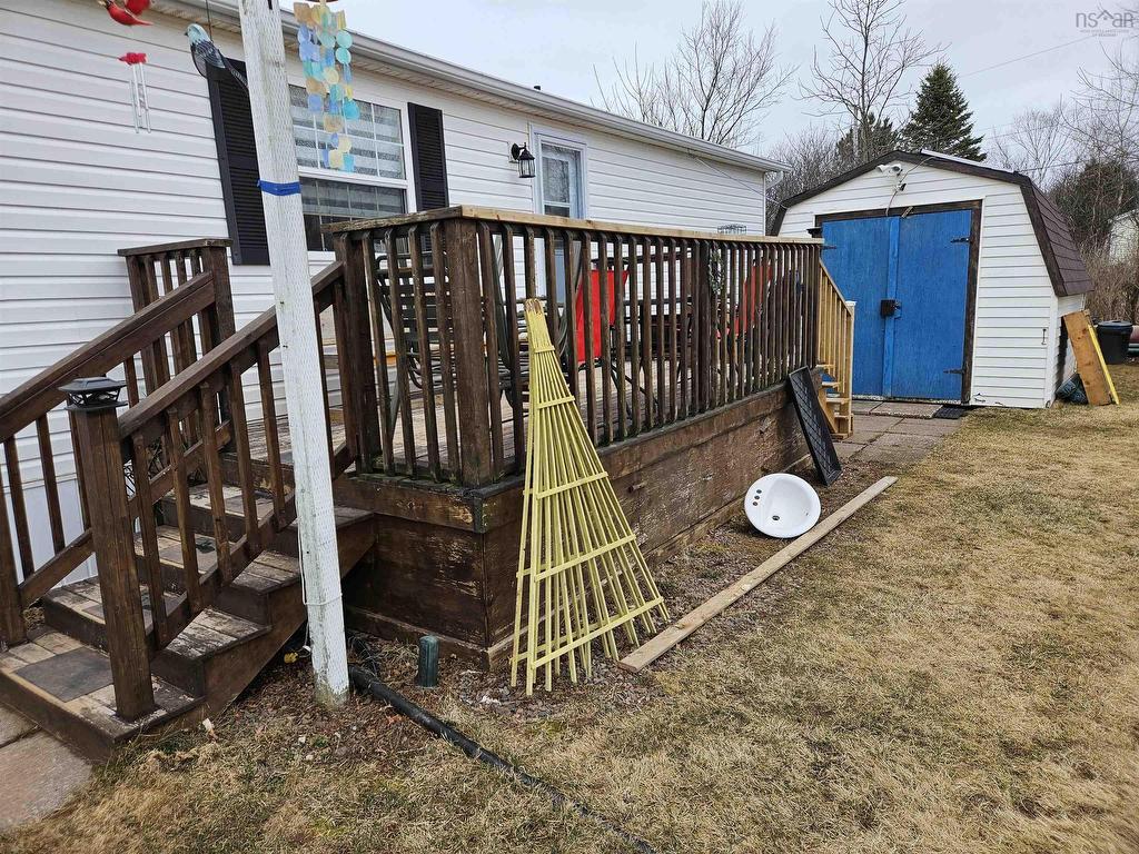 












31 Bridgeview Drive

,
Murray Siding,




NS
B6L 3B4

