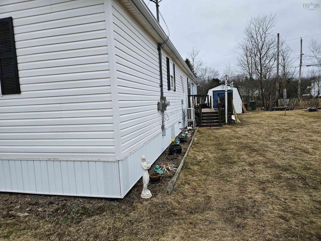 












31 Bridgeview Drive

,
Murray Siding,




NS
B6L 3B4

