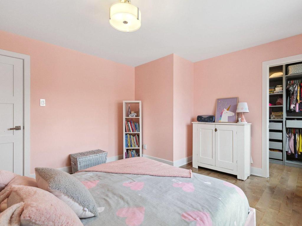 









3587


Rue Lareau

,
Carignan,




QC
J3L0J3

