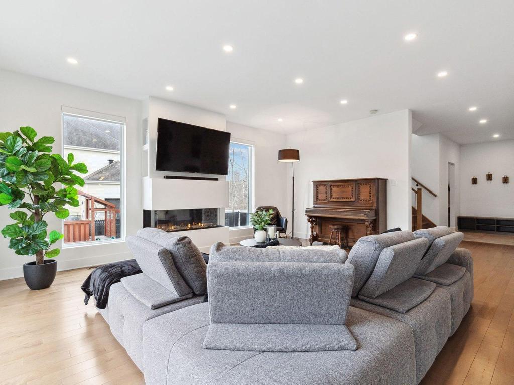 









3587


Rue Lareau

,
Carignan,




QC
J3L0J3

