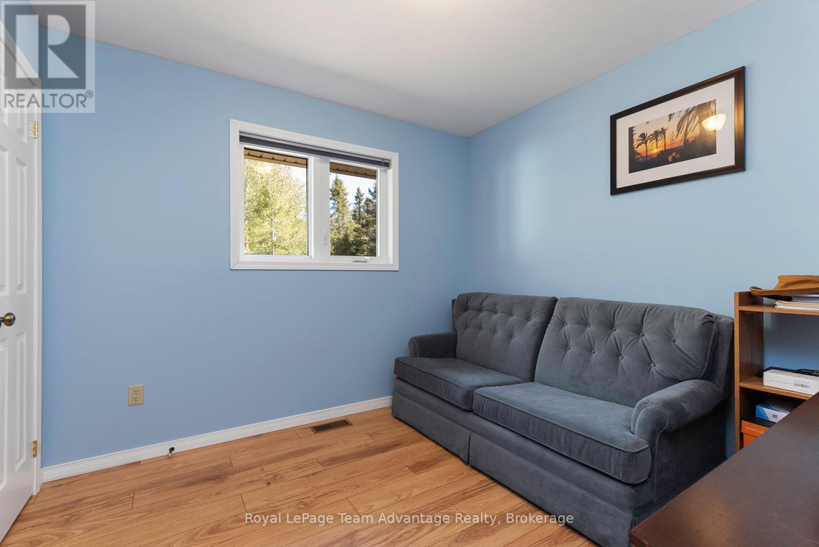 












72 RICHWOOD DRIVE

,
The Archipelago (Archipelago North),




Ontario
P0G1G0

