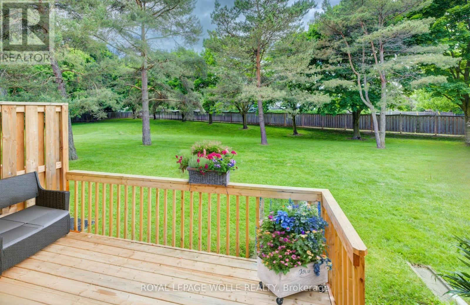 












17 - 465 WOOLWICH STREET N

,
Waterloo,




Ontario
N2K3S4


