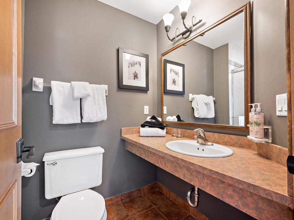 









2396


Rue Labelle

, 127,
Mont-Tremblant,




QC
J8E1T8

