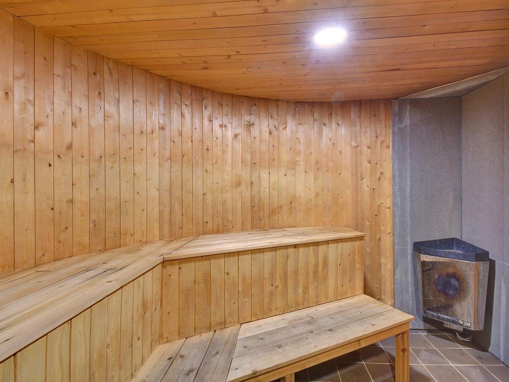 









2396


Rue Labelle

, 127,
Mont-Tremblant,




QC
J8E1T8

