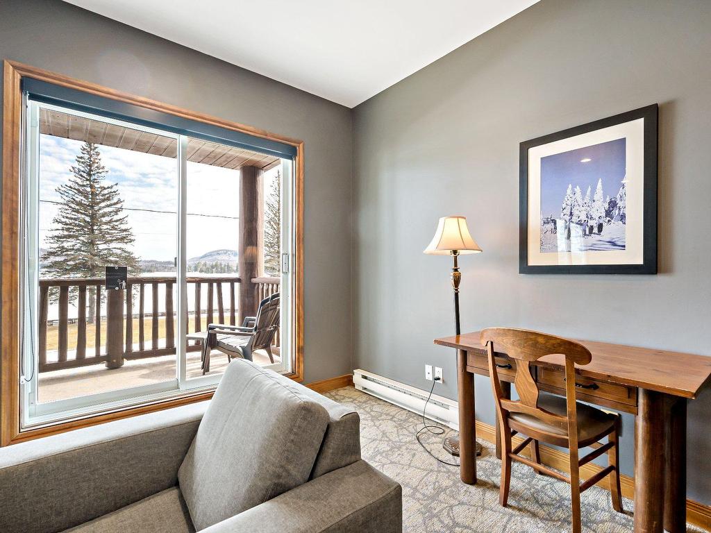 









2396


Rue Labelle

, 127,
Mont-Tremblant,




QC
J8E1T8

