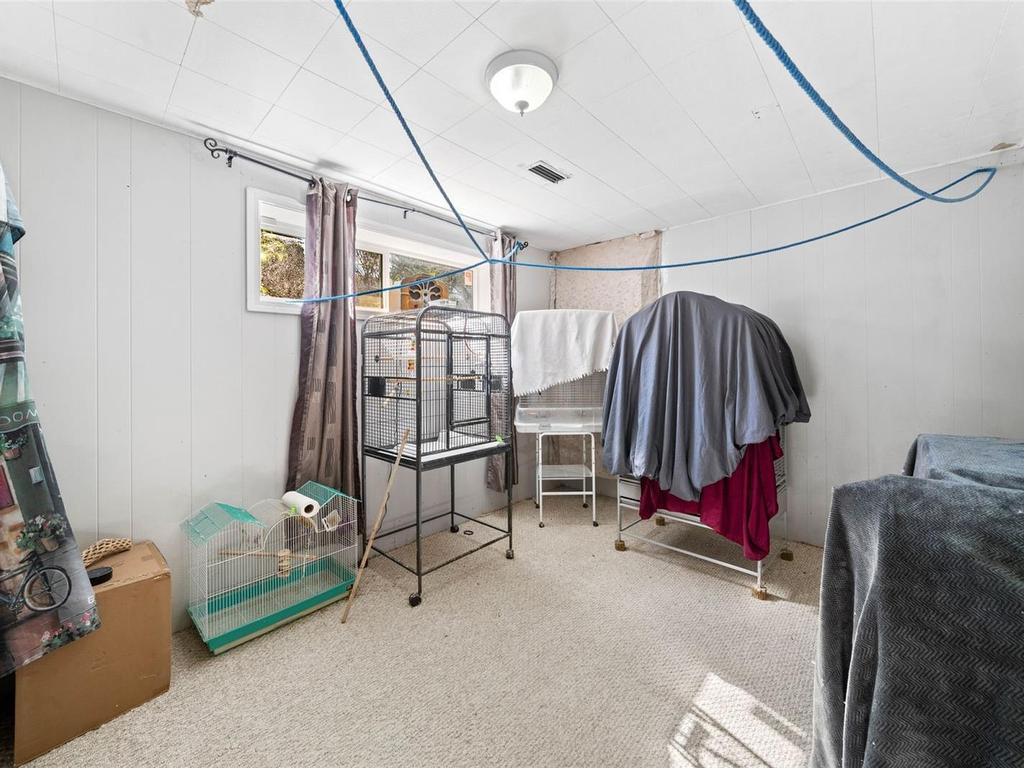 









3039


Lashman

Ave,
Duncan,




BC
V9L 1C8

