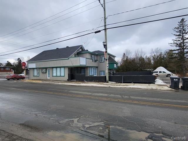 









1314

 - 1316


Rue St-Joseph

,
Valcourt - Ville,




QC
J0E2L0

