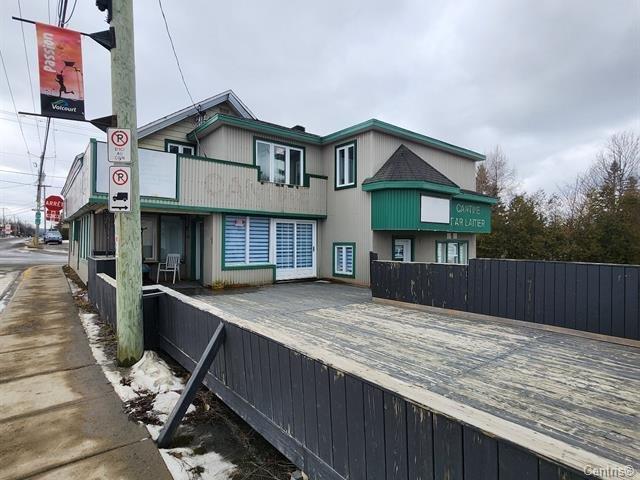 









1314

 - 1316


Rue St-Joseph

,
Valcourt - Ville,




QC
J0E2L0

