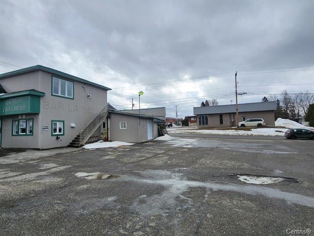









1314

 - 1316


Rue St-Joseph

,
Valcourt - Ville,




QC
J0E2L0

