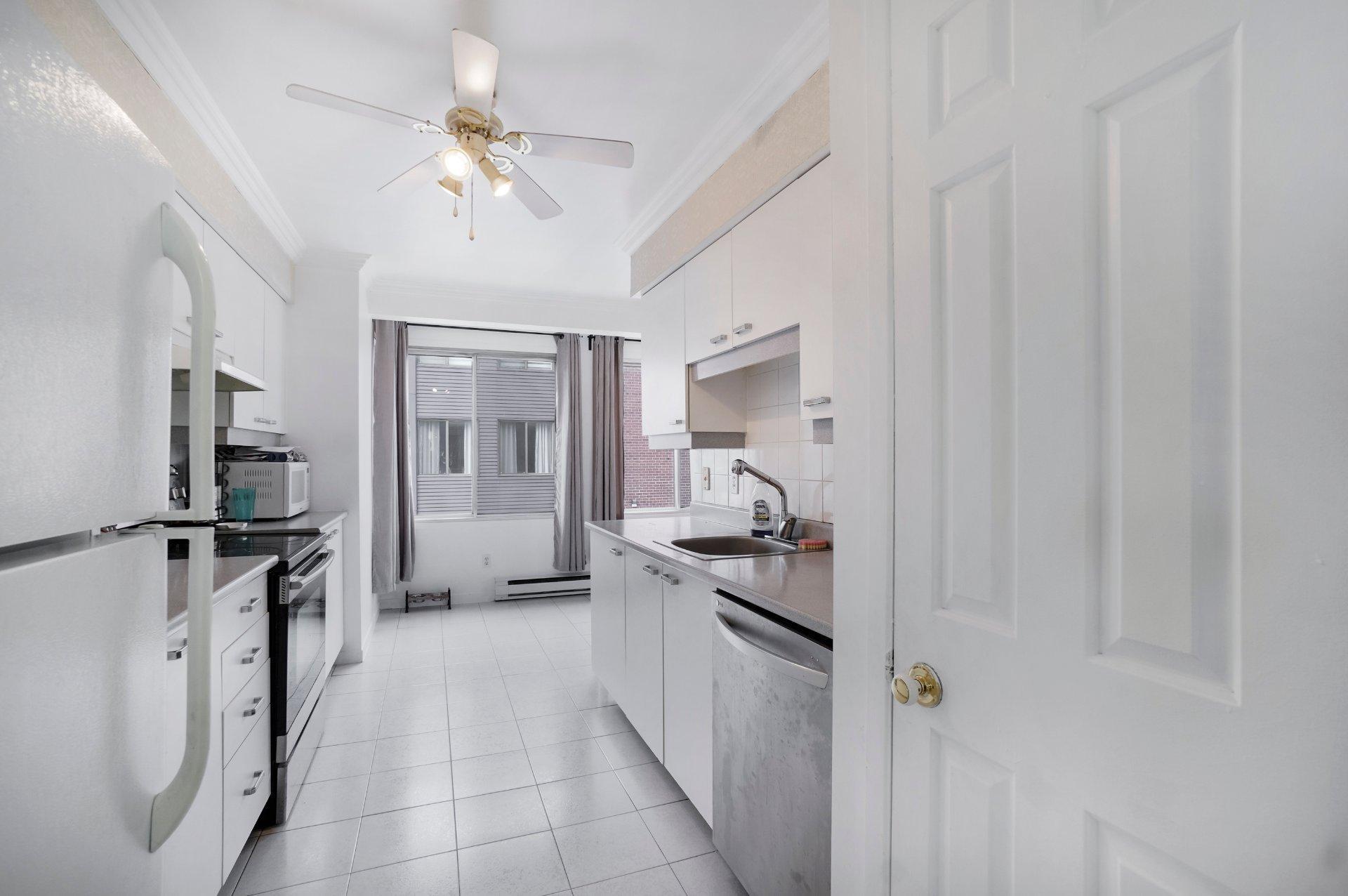 









166


Av. du Manoir

, 3,
Montréal (L'Île-Bizard/Sainte-Geneviève),




QC
H9C2R4

