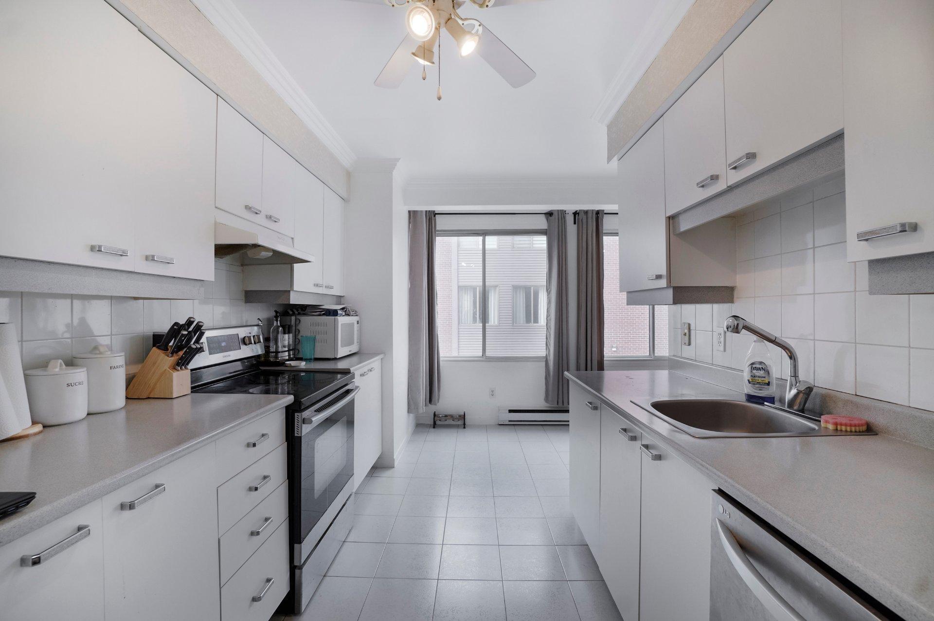 









166


Av. du Manoir

, 3,
Montréal (L'Île-Bizard/Sainte-Geneviève),




QC
H9C2R4

