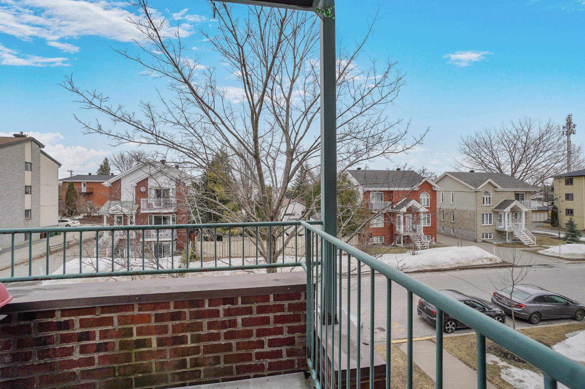 









166


Av. du Manoir

, 3,
Montréal (L'Île-Bizard/Sainte-Geneviève),




QC
H9C2R4

