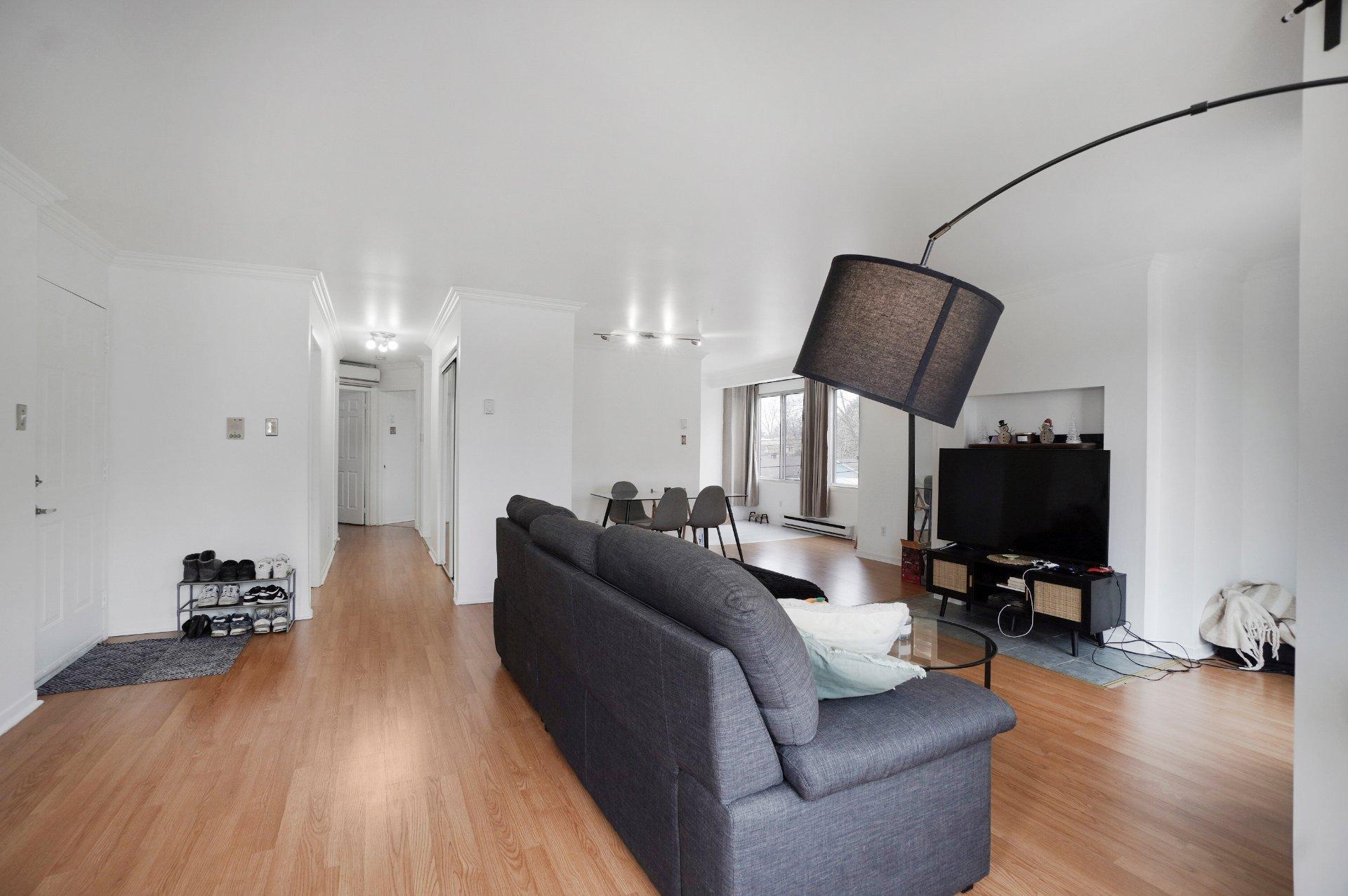 









166


Av. du Manoir

, 3,
Montréal (L'Île-Bizard/Sainte-Geneviève),




QC
H9C2R4

