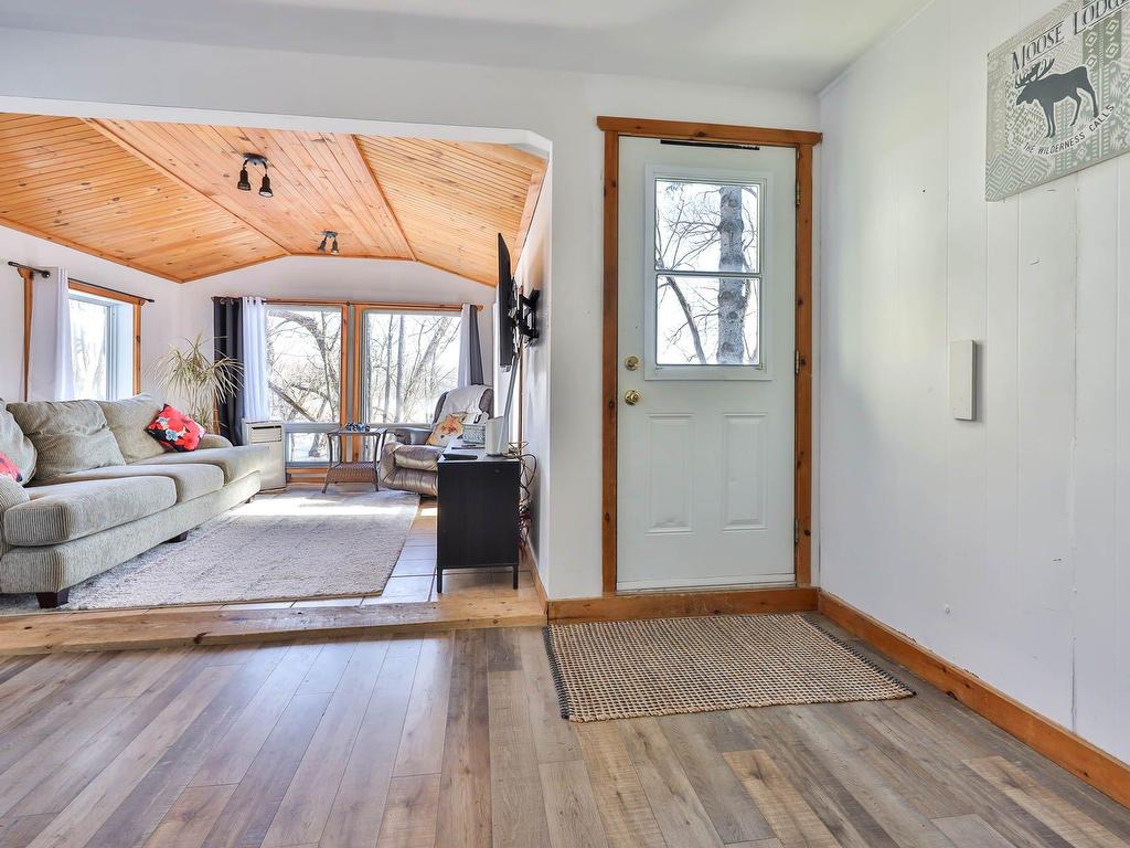 









1591


Route 148

,
Papineauville,




QC
J0V1R0

