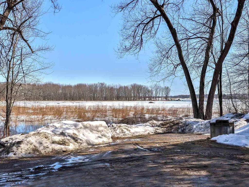 









1591


Route 148

,
Papineauville,




QC
J0V1R0

