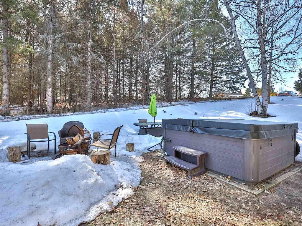 









1591


Route 148

,
Papineauville,




QC
J0V1R0

