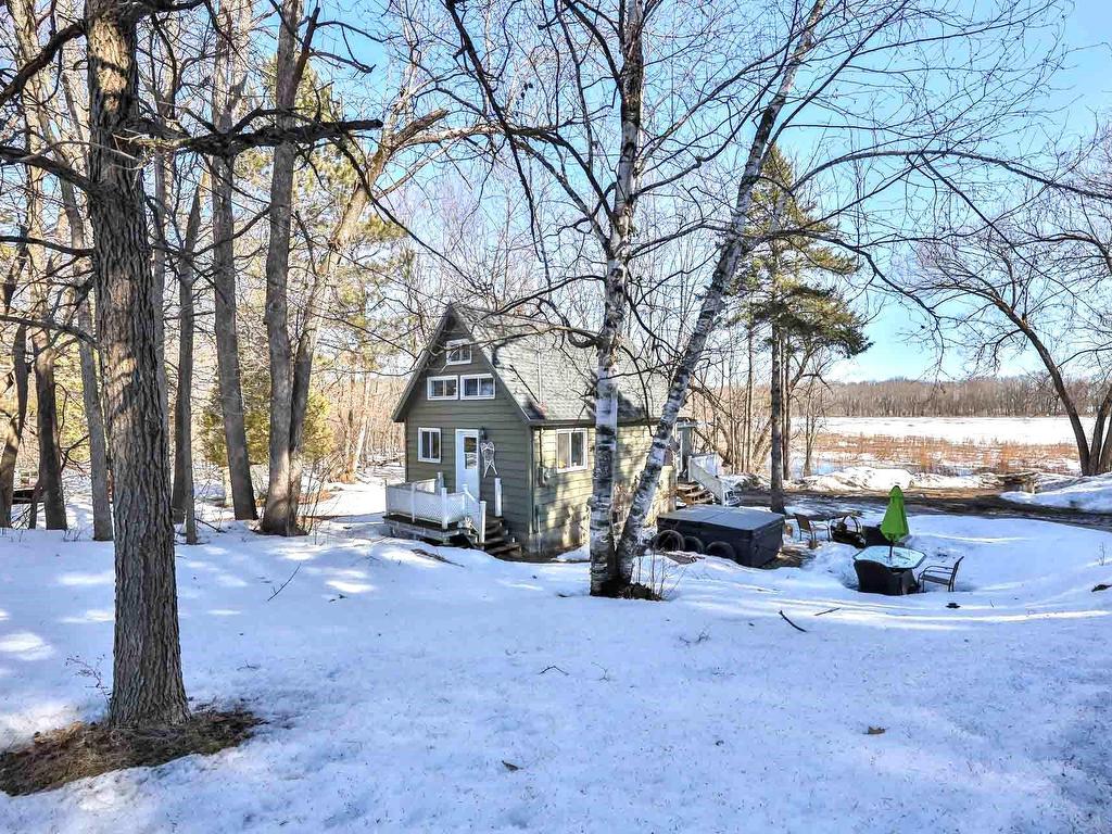 









1591


Route 148

,
Papineauville,




QC
J0V1R0

