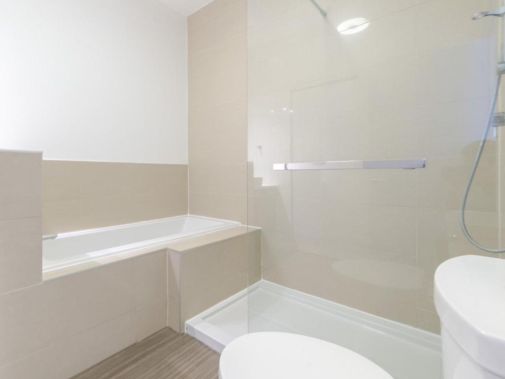 









10700


Rue Berri

, 204,
Montréal (Ahuntsic-Cartierville),




QC
H3L2H4

